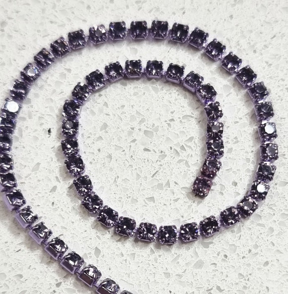 2-2.1MM BRASS GLASS RHINESTONE CUP CHAIN - TANZANITE COLOUR
