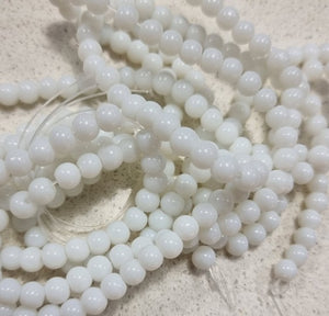 6MM GLASS ROUND BEADS - WHITE