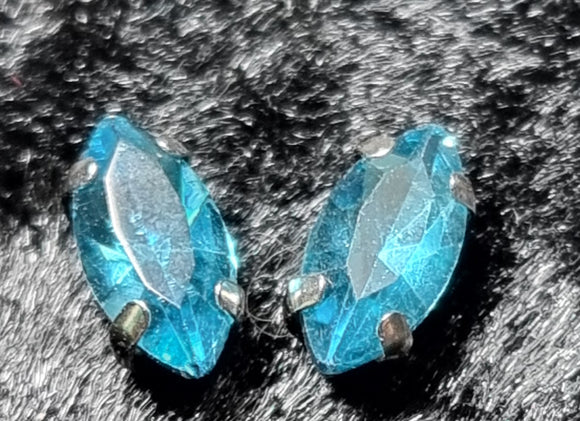 8x4MM GLASS RHINESTONE HORSE EYE MONTEE - SKYE BLUE