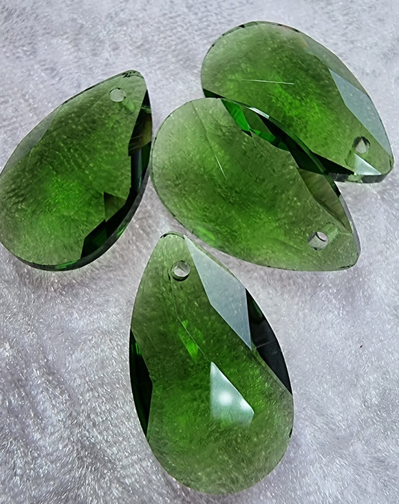 TEARDROPS - 22 X 13MM FACETED GLASS - DARK GREEN