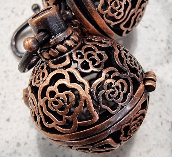 27X21MM BRASS HOLLOW PENDANT - ROSE CAGE - RED COPPER