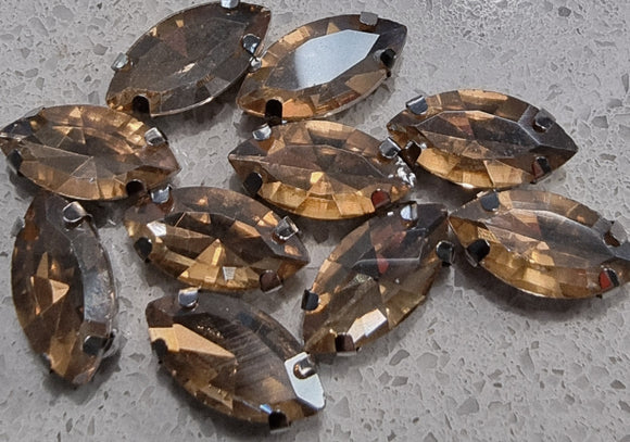 12x6MM GLASS RHINESTONE HORSE EYE MONTEE - PALE PEACH