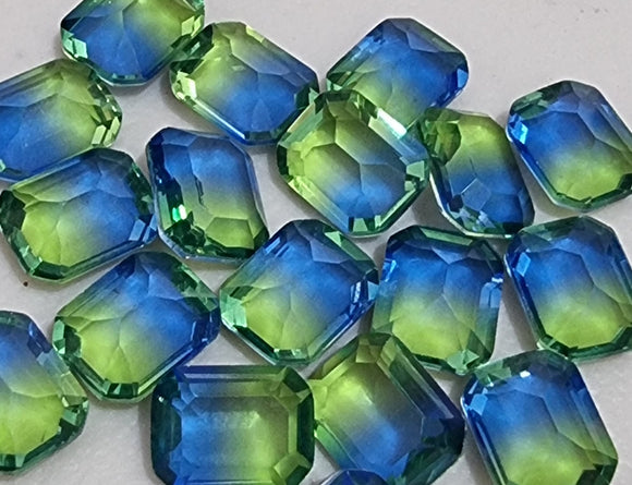 CABOCHON & PENDANTS - 10X8X4.2MM K9 GLASS RHINESTONE - BLUE/GREEN