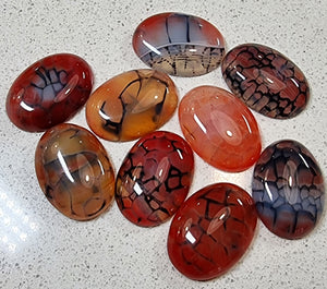 CABOCHONS 30 X 22MM OVAL NATURAL DRAGON VEIN - MIXED REDS