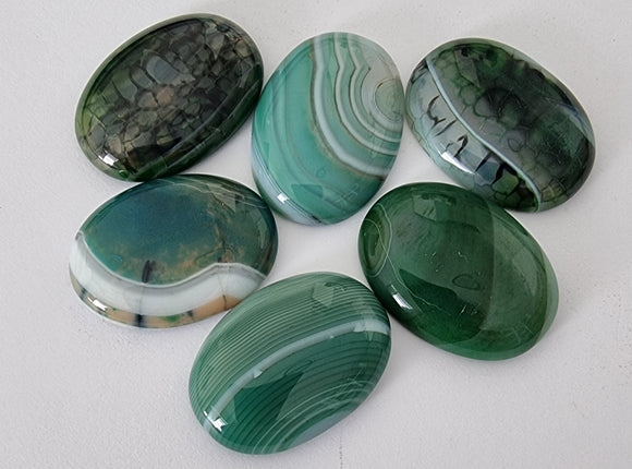 CABOCHONS 32x22x7MM OVAL NATURAL STRIPED AGATE