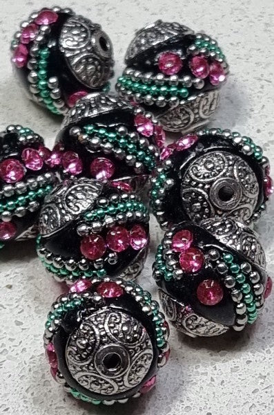 15MM INDONESIAN ROUND BEADS -BLACK