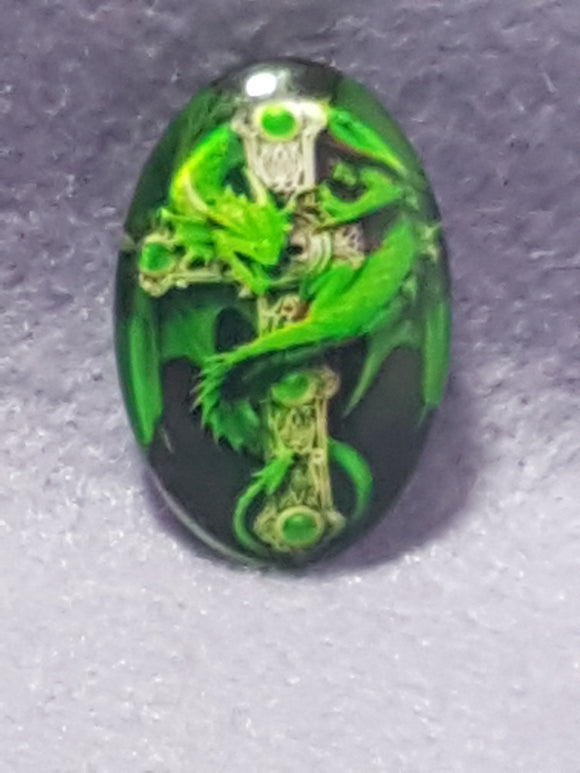 CABOCHON - 30 X 20MM GLASS OVAL - DRAGON - DARK GREEN