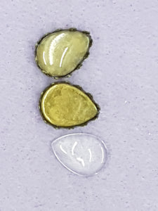 CABOCHON - 18 X 13MM DOMED GLASS TRANS. TEARDROP ANT. BRONZE SETTING