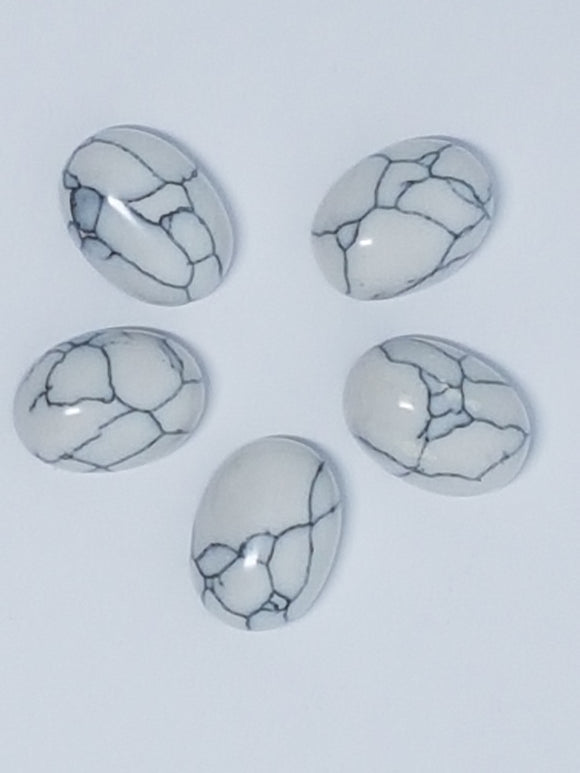 CABOCHONS 16x12MM OVAL NATURAL HOWLITE