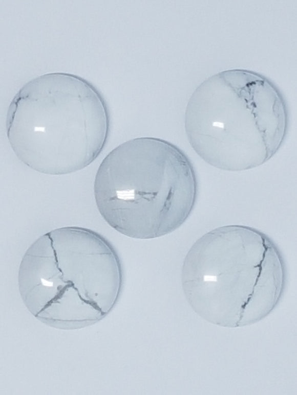 CABOCHONS 16x12MM ROUND NATURAL HOWLITE