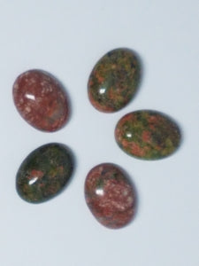 CABOCHONS 14X10MM OVAL NATURAL UNAKITE