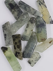 27-33MM NATURAL GRADUATED PREHNITE