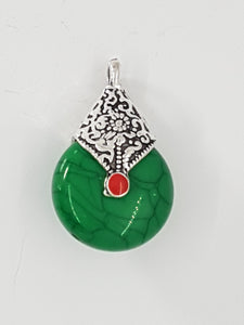 38X23X17MM RESIN PENDANTS - GREEN