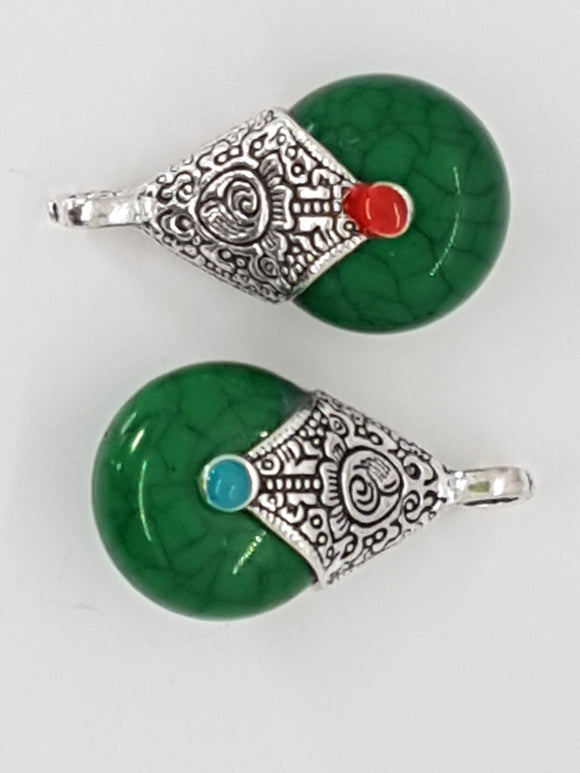 28X16X14MM RESIN PENDANTS - DARK GREEN