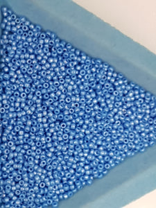 TOHO 11/0 SEED BEADS - OPAQUE DEEP SKY BLUE LUSTRE