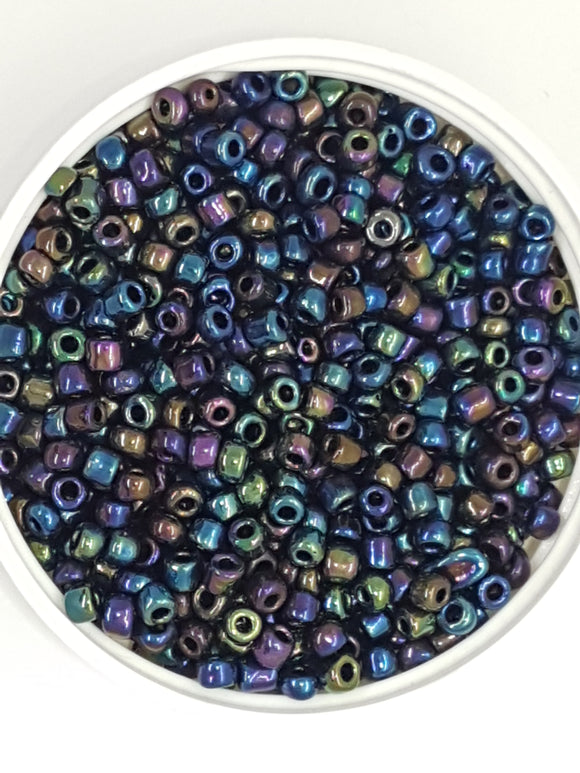 6/0 CHINESE SEED BEADS - RAINBOW GREEN MIX