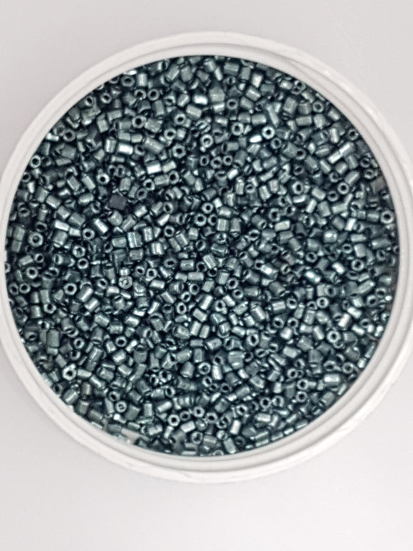 8/0 CHINESE GLASS TWO CUT HEXAGON SEED BEADS - OPAQUE BLUE/GREEN