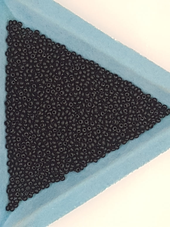 12/0 CHINESE GLASS SEED BEADS - OPAQUE - BLACK