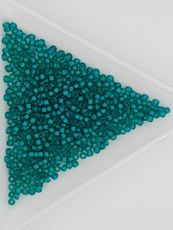 11/0 JAPANESE GLASS SEED BEADS - COLOUR LINED - EMERALD