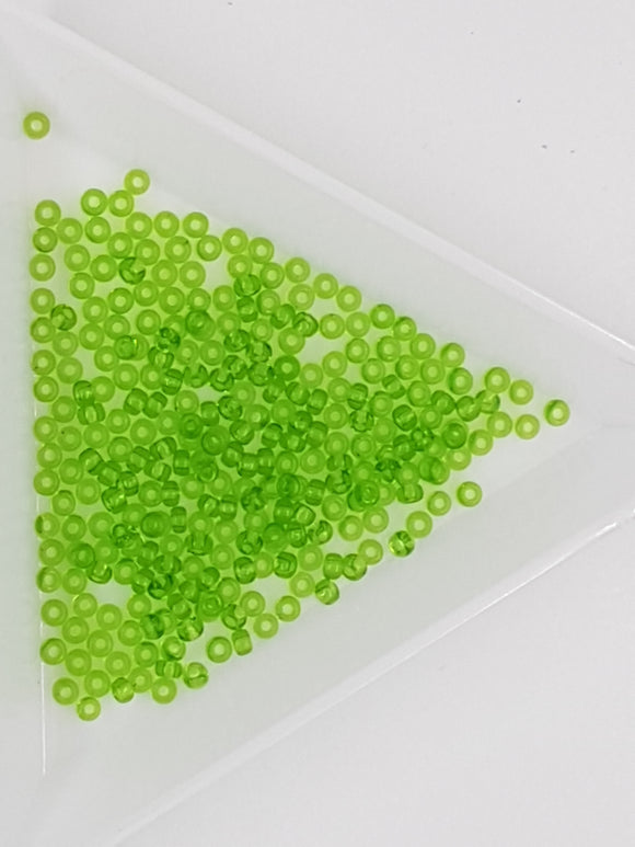 11/0 JAPANESE GLASS SEED BEADS - TRANSPARENT - MEDIUM GREEN