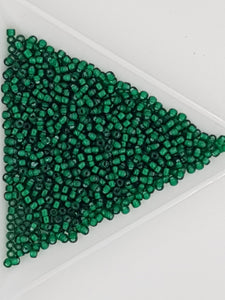 11/0 JAPANESE GLASS SEED BEADS - COLOUR LINED - DARK GREEN