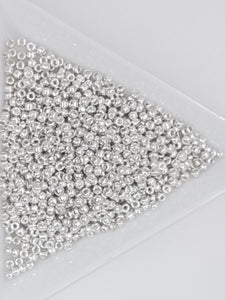 11/0 JAPANESE GLASS SEED BEADS - OPAQUE - GALVANISED SILVER