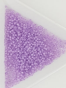 15/0 JAPANESE GLASS SEED BEADS - TRANSPARENT - COL. LINED PURPLE