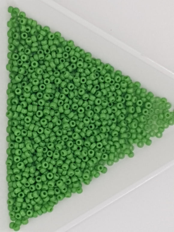 15/0 JAPANESE GLASS SEED BEADS - OPAQUE - GREEN