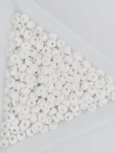 TOHO FRINGE SEED BEADS - WHITE