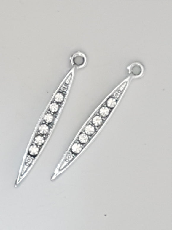 36 X 4MM HORSE EYE PENDANT - WITH RHINESTONES - SILVER