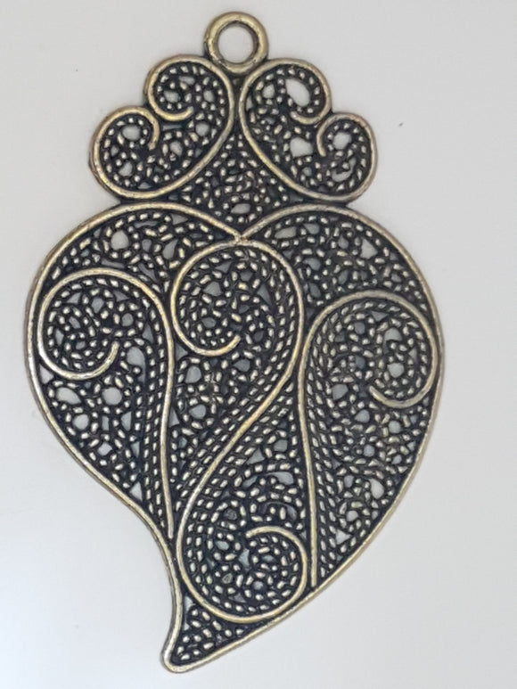 75X48MM VINTAGE HEART FILIGREE PENDANT - ANT. BRONZE COLOUR