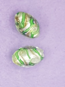 16X11MM HANDMADE SILVER FOIL & GOLD SAND GLASS BEADS - GREEN