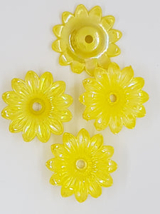 33x9MM ACRYLIC OPAQUE FLOWERS - AB COLOUR - YELLOW