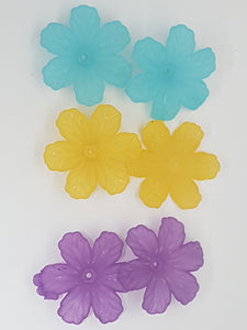 32.5x29.5x8.5MM ACRYLIC FROSTED FLOWERS - 3 COLOUR MIX