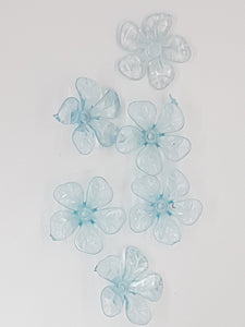 25.5x26x7.5MM ACRYLIC TRANSPARENT FLOWERS - AQUA