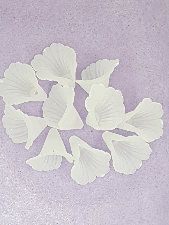 20x18x17MM ACRYLIC FROSTED TRUMPET FLOWER - WHITE