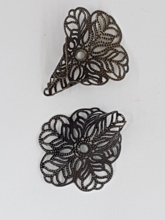 29x24MM BRASS FILIGREE FLOWER - ANTIQUE BRONZE