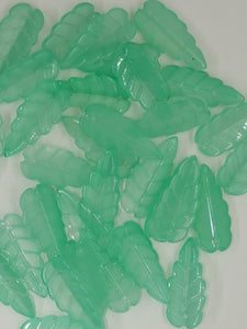 23x10x5MM GLASS TRANSPARENT GLASS LEAVES - AQUAMARINE
