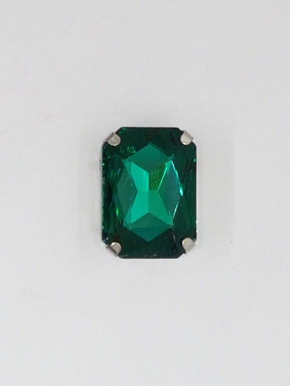 18x13MM GLASS RHINESTONE RECTANGLE MONTEE - EMERALD GREEN