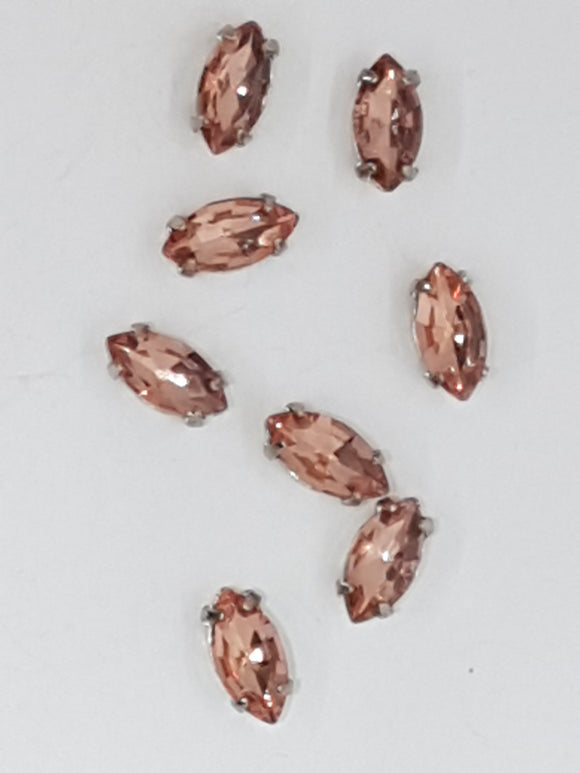 8x4MM GLASS RHINESTONE HORSE EYE MONTEE - DUSKY PINK