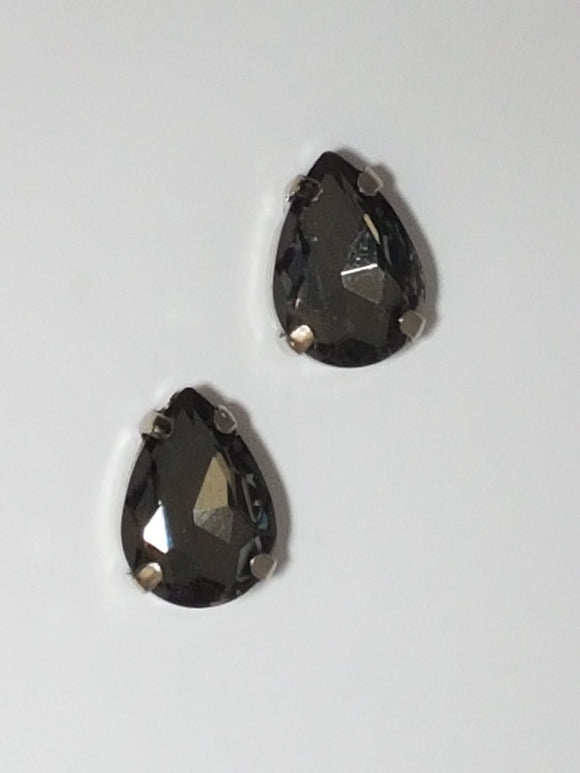 14x10MM GLASS RHINESTONE TEARDROP MONTEE - DARK SMOKEY GREY