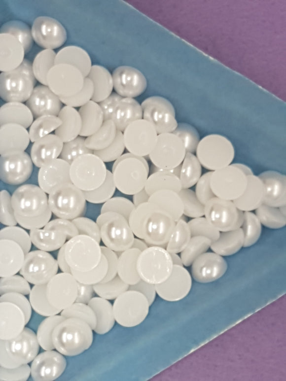 8MM FLAT BACK ACRYLIC IMITATION PEARLS - ROUND - WHITE