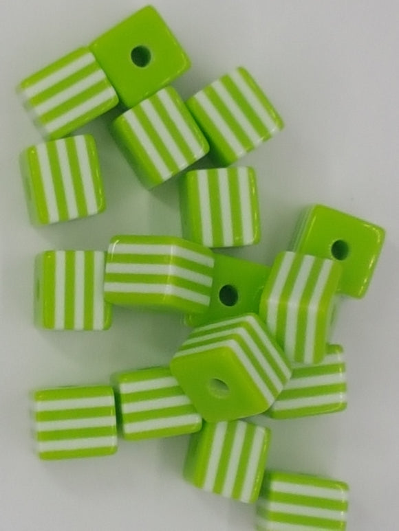 CUBES - 8MM RESIN CUBE - GREEN