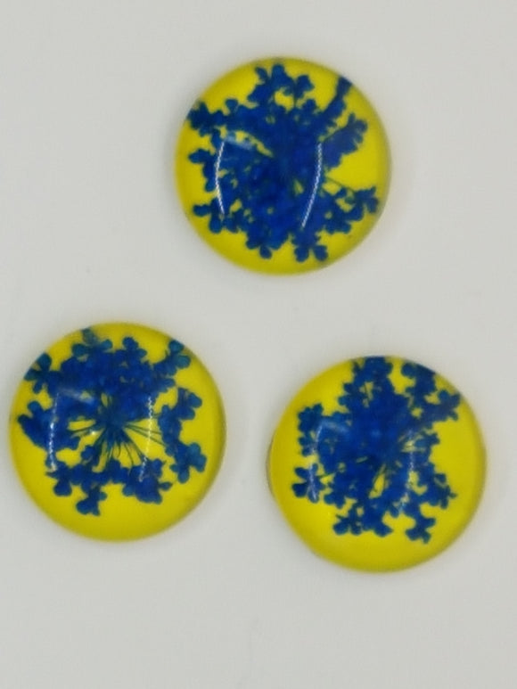 CABOCHON - 20MM GLASS H/MADE HALF DOME WITH DRIED FLOWERS