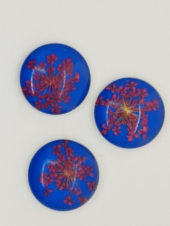 CABOCHON - 20MM GLASS H/MADE HALF DOME WITH DRIED FLOWERS
