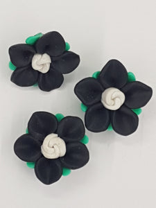 FLOWERS - 22MM POLYMER CLAY - BLACK/WHITE
