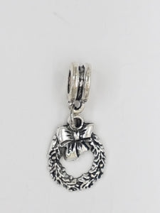 XMAS CHARM - WREATH- TIB STYLE ANT. SILVER
