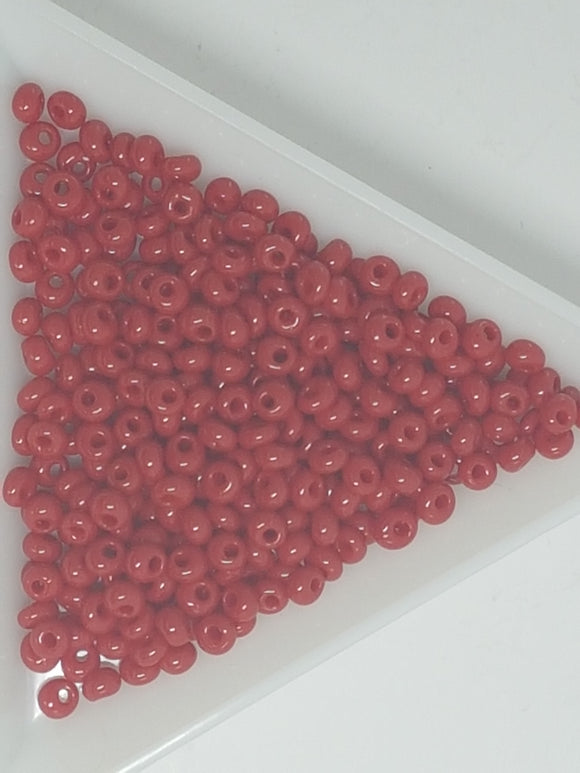 TOHO FRINGE SEED BEADS - FIREBRICK RED