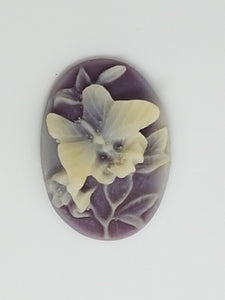 CABOCHON & PENDANTS - 25 X 18MM RESIN CAMEO