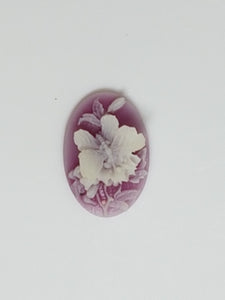 CABOCHON & PENDANTS - 18 X 12MM RESIN CAMEO
